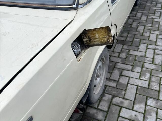 Бежевий ВАЗ 2107, об'ємом двигуна 1.5 л та пробігом 32 тис. км за 1000 $, фото 6 на Automoto.ua