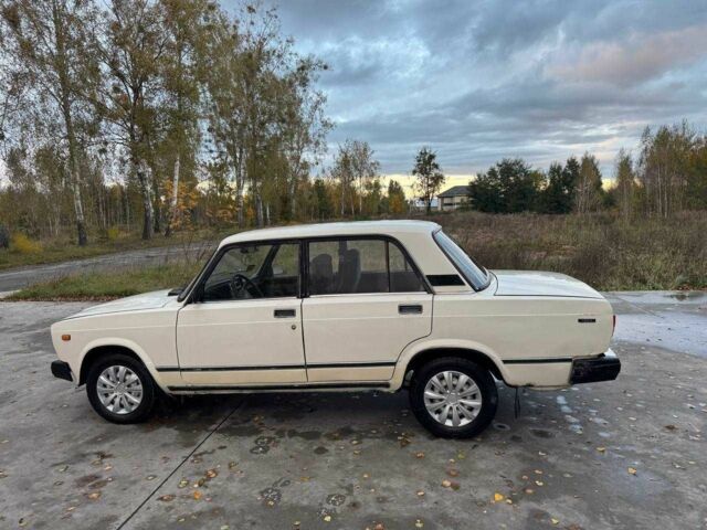 Бежевый ВАЗ 2107, объемом двигателя 1.5 л и пробегом 77 тыс. км за 750 $, фото 5 на Automoto.ua