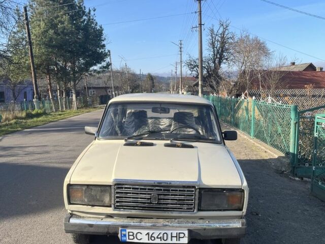 Бежевый ВАЗ 2107, объемом двигателя 1.5 л и пробегом 100 тыс. км за 800 $, фото 2 на Automoto.ua