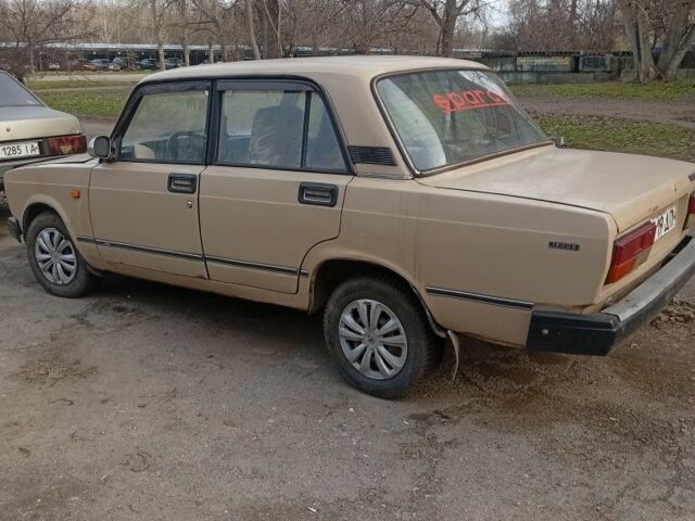 Бежевий ВАЗ 2107, об'ємом двигуна 1.5 л та пробігом 35 тис. км за 440 $, фото 4 на Automoto.ua