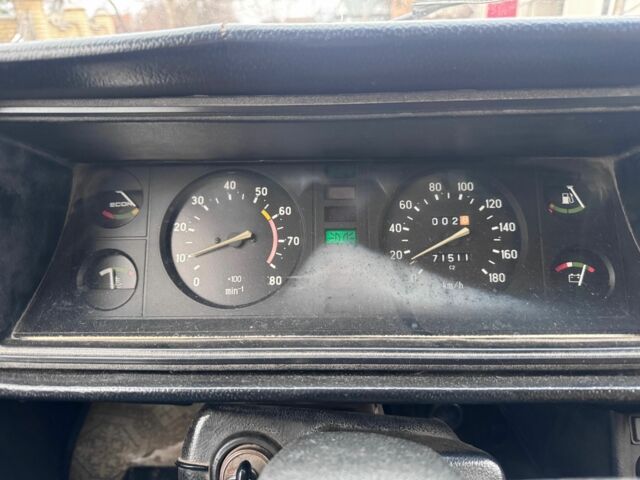 Бежевый ВАЗ 2107, объемом двигателя 1.5 л и пробегом 250 тыс. км за 350 $, фото 4 на Automoto.ua