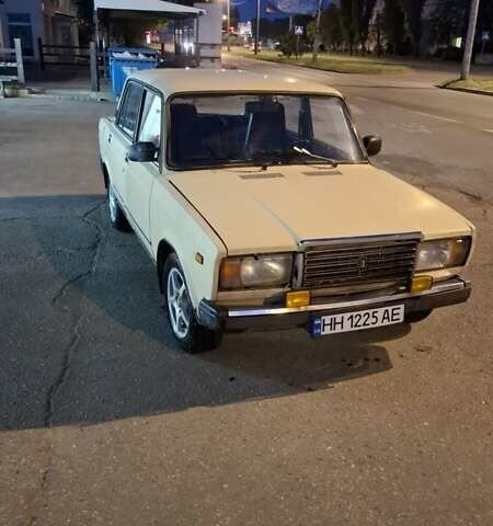 Бежевый ВАЗ 2107, объемом двигателя 1.6 л и пробегом 200 тыс. км за 1000 $, фото 2 на Automoto.ua