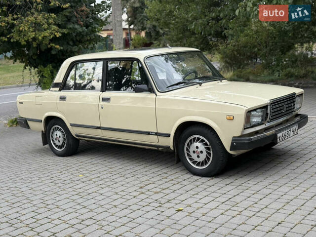 Бежевый ВАЗ 2107, объемом двигателя 1.6 л и пробегом 73 тыс. км за 2800 $, фото 3 на Automoto.ua