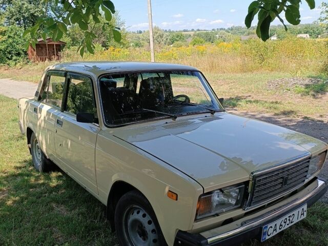 Бежевый ВАЗ 2107, объемом двигателя 1 л и пробегом 18 тыс. км за 1300 $, фото 5 на Automoto.ua