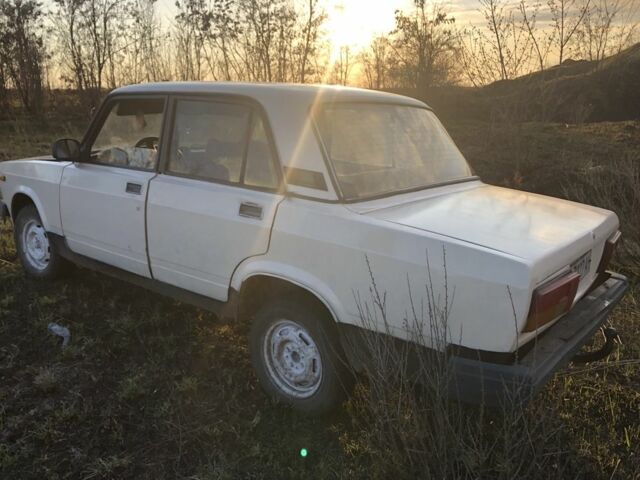Бежевый ВАЗ 2107, объемом двигателя 1.5 л и пробегом 1 тыс. км за 484 $, фото 2 на Automoto.ua