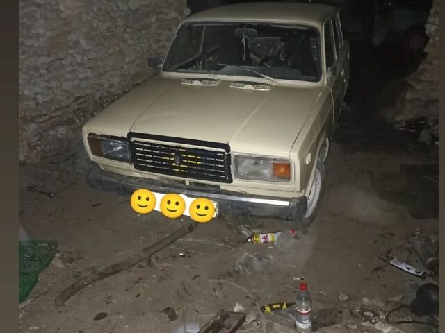 Бежевый ВАЗ 2107, объемом двигателя 1 л и пробегом 400 тыс. км за 650 $, фото 1 на Automoto.ua
