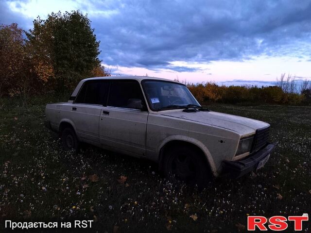 ВАЗ 2107 1994 у Ахтырке на Automoto.ua Бежевий ВАЗ 2107, об'ємом двигуна 1.5 л та пробігом 0 тис. км за 650 $, фото 4 на Automoto.ua