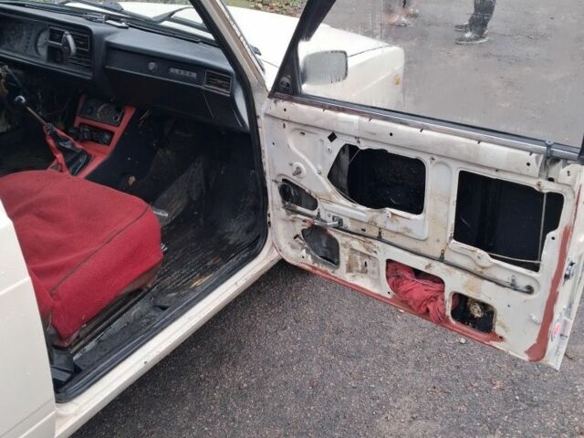 Бежевий ВАЗ 2107, об'ємом двигуна 0 л та пробігом 300 тис. км за 237 $, фото 6 на Automoto.ua