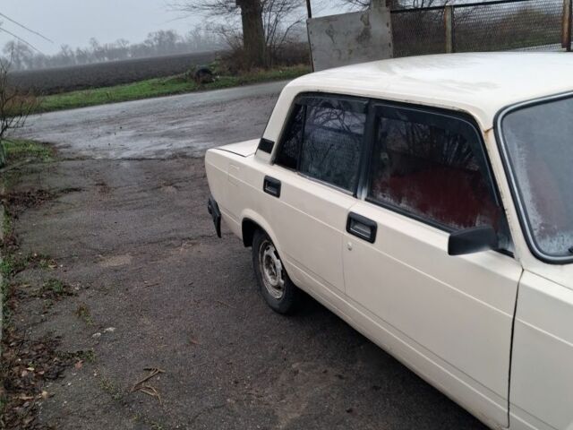 Бежевий ВАЗ 2107, об'ємом двигуна 0 л та пробігом 300 тис. км за 237 $, фото 11 на Automoto.ua