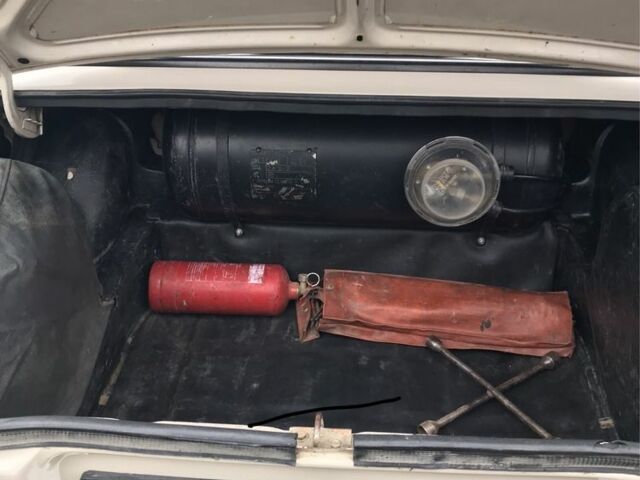 Бежевый ВАЗ 2107, объемом двигателя 1.5 л и пробегом 2 тыс. км за 800 $, фото 2 на Automoto.ua