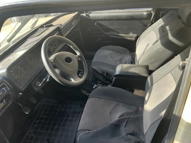 Бежевий ВАЗ 2107, об'ємом двигуна 1.6 л та пробігом 40 тис. км за 1350 $, фото 1 на Automoto.ua