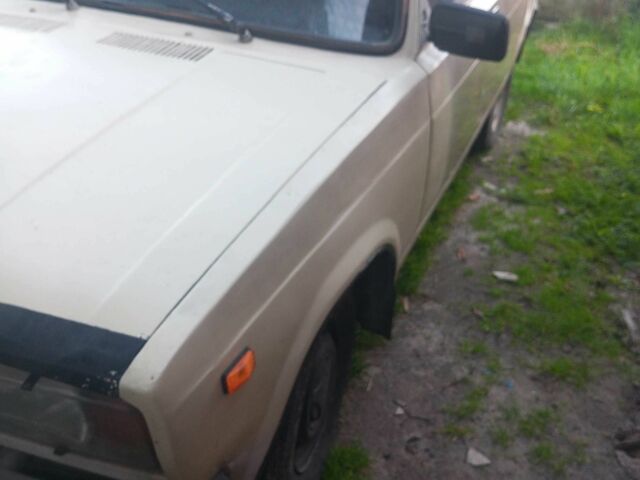 Бежевый ВАЗ 2107, объемом двигателя 1.5 л и пробегом 1 тыс. км за 401 $, фото 3 на Automoto.ua