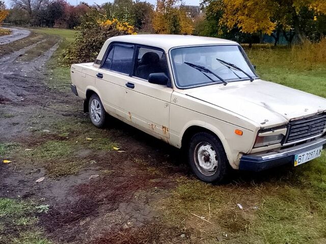 ВАЗ 2107 1995 в Гребенке на Automoto.ua Бежевый ВАЗ 2107, объемом двигателя 1.6 л и пробегом 165 тыс. км за 450 $, фото 7 на Automoto.ua