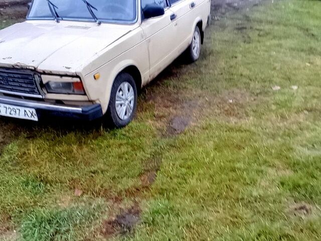 ВАЗ 2107 1995 в Гребенке на Automoto.ua Бежевый ВАЗ 2107, объемом двигателя 1.6 л и пробегом 165 тыс. км за 450 $, фото 1 на Automoto.ua