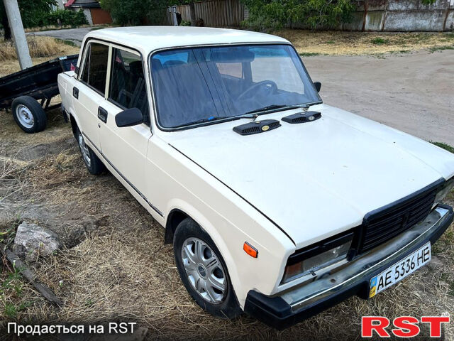 ВАЗ 2107 1995 в Днепре (Днепропетровске) на Automoto.ua Бежевый ВАЗ 2107, объемом двигателя 1.5 л и пробегом 342 тыс. км за 500 $, фото 8 на Automoto.ua