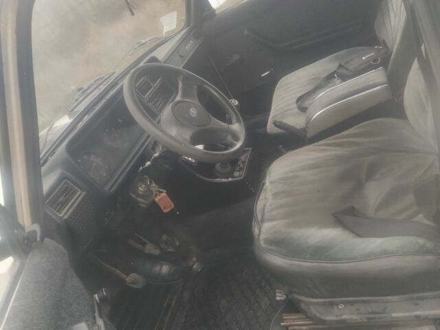 Бежевий ВАЗ 2107, об'ємом двигуна 0 л та пробігом 1000 тис. км за 570 $, фото 10 на Automoto.ua