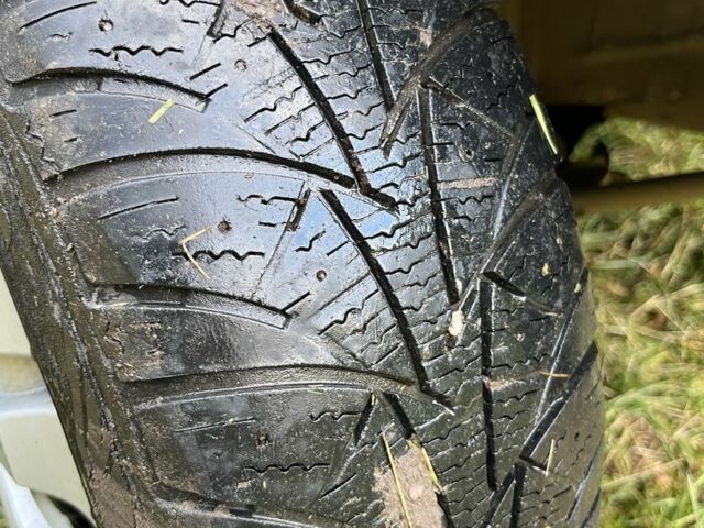ВАЗ 2107 1996 в Чернигове на Automoto.ua Бежевый ВАЗ 2107, объемом двигателя 1.6 л и пробегом 120 тыс. км за 800 $, фото 12 на Automoto.ua