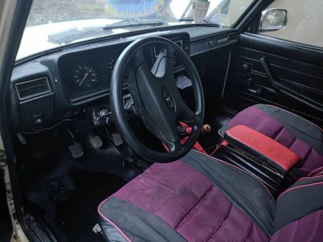 Бежевый ВАЗ 2107, объемом двигателя 1.6 л и пробегом 56 тыс. км за 900 $, фото 4 на Automoto.ua