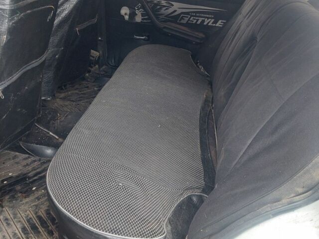 Бежевый ВАЗ 2107, объемом двигателя 1.5 л и пробегом 170 тыс. км за 550 $, фото 2 на Automoto.ua