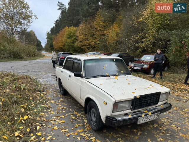 ВАЗ 2107 1996 в Славуте на Automoto.ua Бежевый ВАЗ 2107, объемом двигателя 1.5 л и пробегом 77 тыс. км за 370 $, фото 2 на Automoto.ua