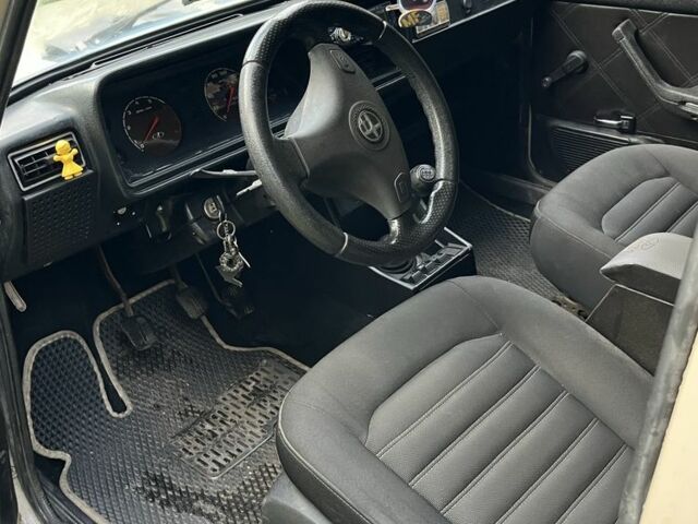 ВАЗ 2107 1996 в Чернигове на Automoto.ua Бежевый ВАЗ 2107, объемом двигателя 1.6 л и пробегом 120 тыс. км за 800 $, фото 8 на Automoto.ua