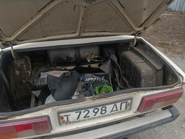 ВАЗ 2107 1997 в Днепре (Днепропетровске) на Automoto.ua Бежевый ВАЗ 2107, объемом двигателя 0 л и пробегом 160 тыс. км за 359 $, фото 6 на Automoto.ua