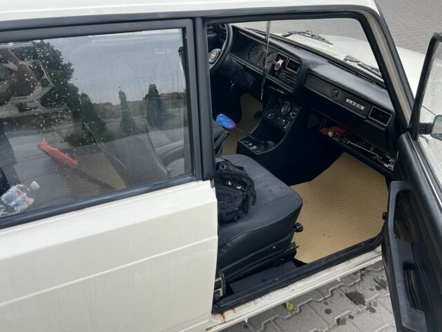 Бежевий ВАЗ 2107, об'ємом двигуна 1.5 л та пробігом 999 тис. км за 1300 $, фото 5 на Automoto.ua