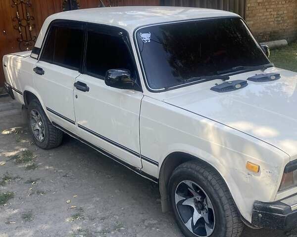 Бежевий ВАЗ 2107, об'ємом двигуна 1.5 л та пробігом 123 тис. км за 895 $, фото 1 на Automoto.ua