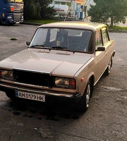 Бежевый ВАЗ 2107, объемом двигателя 1.5 л и пробегом 198 тыс. км за 1100 $, фото 3 на Automoto.ua