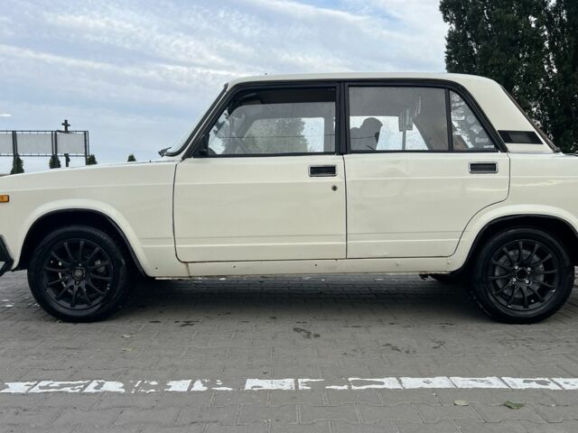 Бежевий ВАЗ 2107, об'ємом двигуна 1.5 л та пробігом 999 тис. км за 1300 $, фото 2 на Automoto.ua