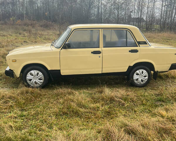 Бежевый ВАЗ 2107, объемом двигателя 0 л и пробегом 100 тыс. км за 700 $, фото 1 на Automoto.ua