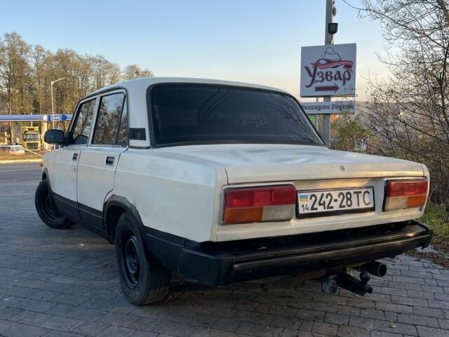 Бежевый ВАЗ 2107, объемом двигателя 1.5 л и пробегом 100 тыс. км за 550 $, фото 3 на Automoto.ua