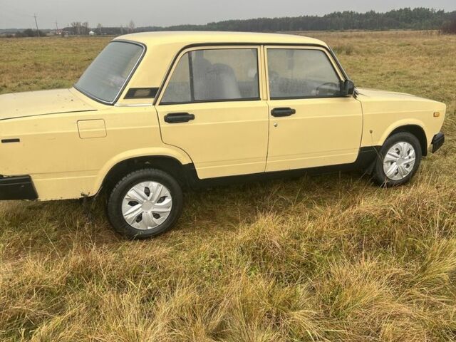 Бежевый ВАЗ 2107, объемом двигателя 0 л и пробегом 100 тыс. км за 700 $, фото 3 на Automoto.ua