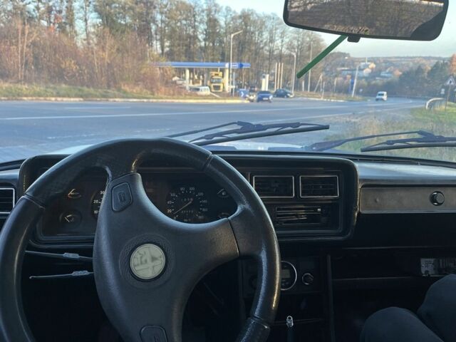 Бежевый ВАЗ 2107, объемом двигателя 1.5 л и пробегом 100 тыс. км за 550 $, фото 6 на Automoto.ua