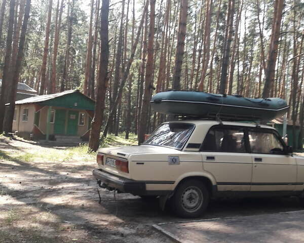 Бежевий ВАЗ 2107, об'ємом двигуна 1.45 л та пробігом 357 тис. км за 1100 $, фото 2 на Automoto.ua