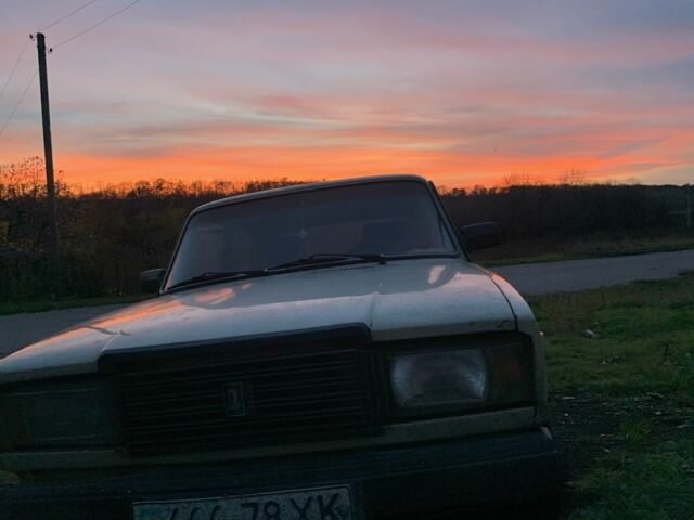 Бежевый ВАЗ 2107, объемом двигателя 1.5 л и пробегом 150 тыс. км за 594 $, фото 1 на Automoto.ua