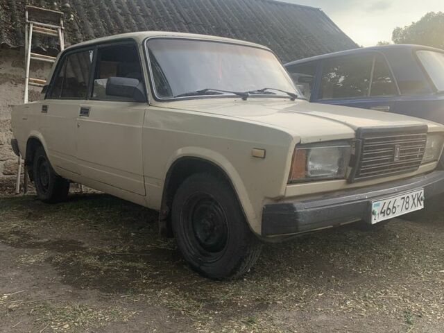 Бежевый ВАЗ 2107, объемом двигателя 1.5 л и пробегом 150 тыс. км за 594 $, фото 3 на Automoto.ua