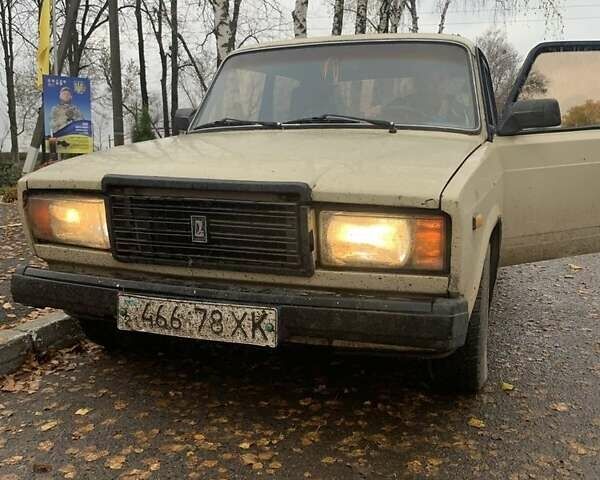 Бежевый ВАЗ 2107, объемом двигателя 1.5 л и пробегом 150 тыс. км за 594 $, фото 5 на Automoto.ua