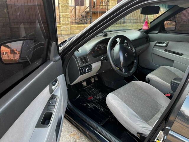 Черный ВАЗ 2107, объемом двигателя 1.6 л и пробегом 200 тыс. км за 2300 $, фото 11 на Automoto.ua