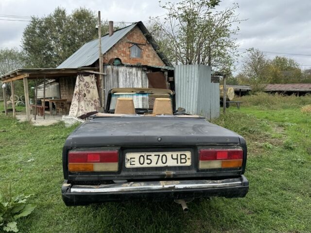 Черный ВАЗ 2107, объемом двигателя 1.6 л и пробегом 10 тыс. км за 400 $, фото 3 на Automoto.ua