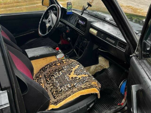 ВАЗ 2107 1990 у Прилуках на Automoto.ua Чорний ВАЗ 2107, об'ємом двигуна 0 л та пробігом 64 тис. км за 750 $, фото 2 на Automoto.ua