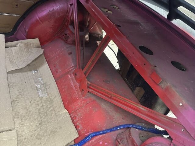 Черный ВАЗ 2107, объемом двигателя 1.6 л и пробегом 300 тыс. км за 800 $, фото 7 на Automoto.ua