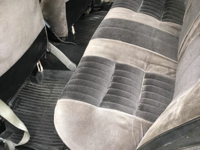 ВАЗ 2107 1991 в Каменское - Днепродзержинск на Automoto.ua Черный ВАЗ 2107, объемом двигателя 1.5 л и пробегом 122 тыс. км за 1300 $, фото 7 на Automoto.ua