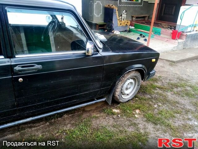 Чорний ВАЗ 2107, об'ємом двигуна 1.3 л та пробігом 0 тис. км за 700 $, фото 2 на Automoto.ua