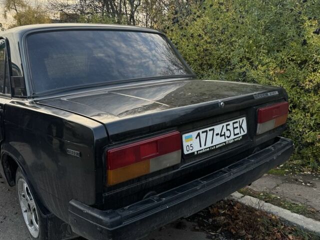 ВАЗ 2107 1998 в Лубнах на Automoto.ua Черный ВАЗ 2107, объемом двигателя 1.5 л и пробегом 111 тыс. км за 653 $, фото 1 на Automoto.ua