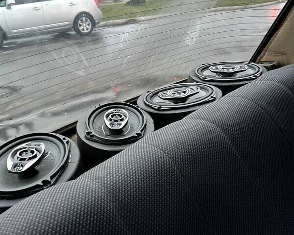 Черный ВАЗ 2107, объемом двигателя 1.5 л и пробегом 130 тыс. км за 1200 $, фото 7 на Automoto.ua