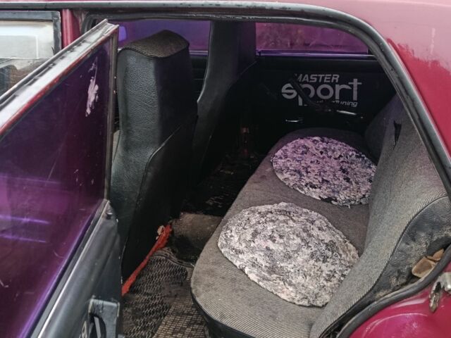 Черный ВАЗ 2107, объемом двигателя 1.6 л и пробегом 46 тыс. км за 474 $, фото 4 на Automoto.ua