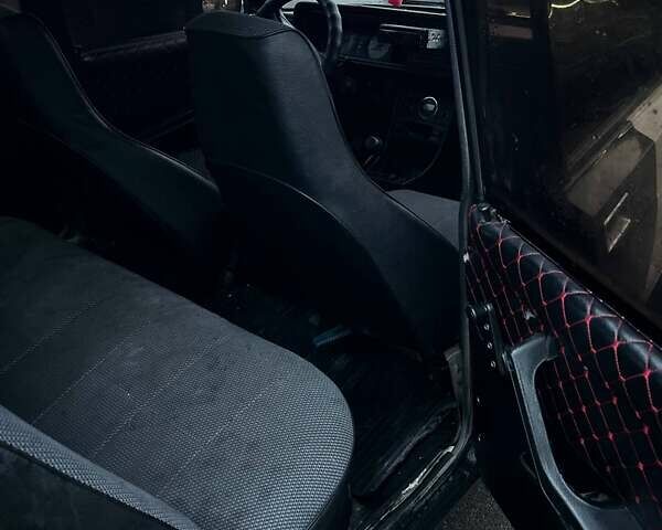Черный ВАЗ 2107, объемом двигателя 1.5 л и пробегом 130 тыс. км за 1200 $, фото 4 на Automoto.ua