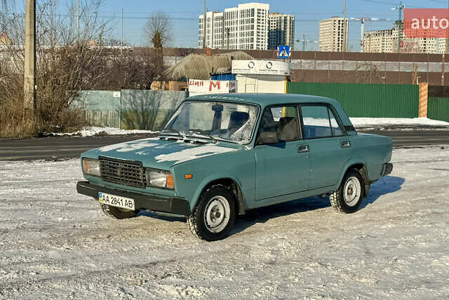 Черный ВАЗ 2107, объемом двигателя 1.5 л и пробегом 36 тыс. км за 1650 $, фото 2 на Automoto.ua