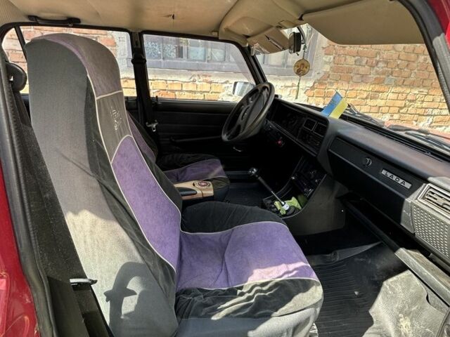 Черный ВАЗ 2107, объемом двигателя 1.5 л и пробегом 84 тыс. км за 597 $, фото 4 на Automoto.ua